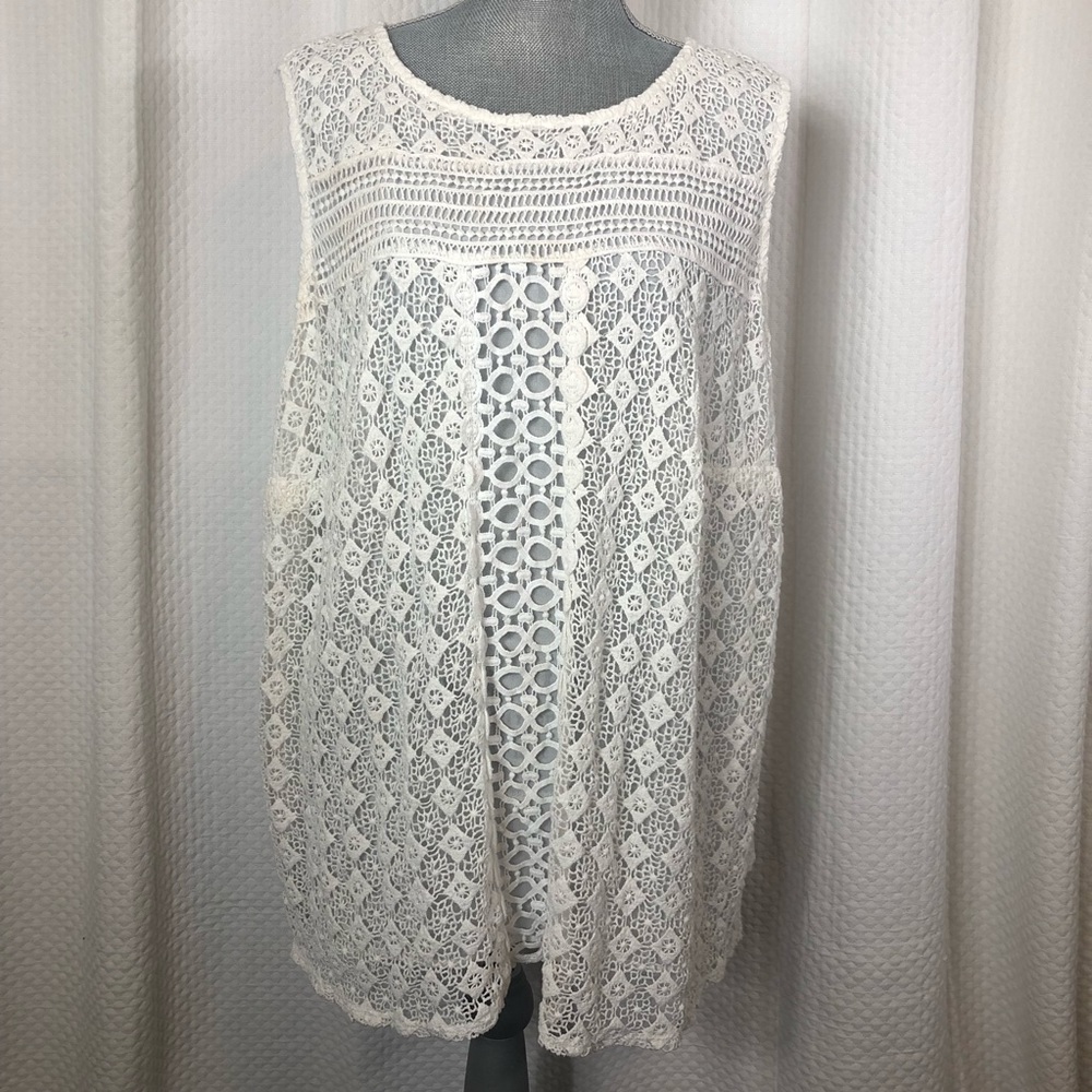 New Directions crochet blouse. Size 2X